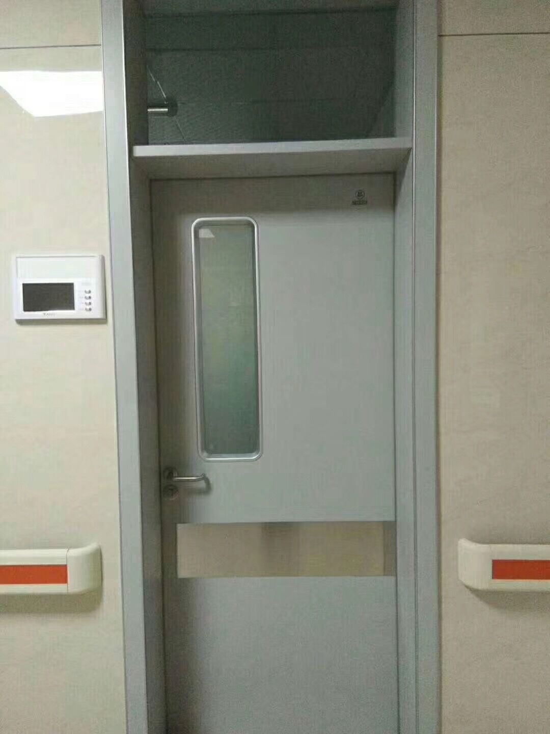 醫(yī)院門